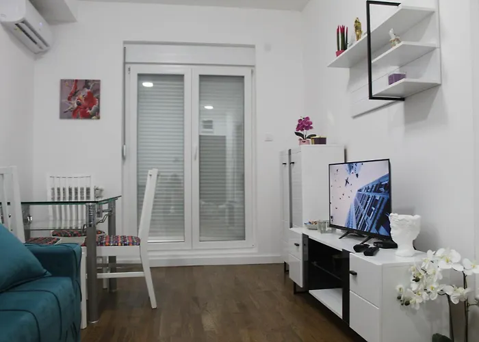 Zara Lux Panorama * Kragujevac